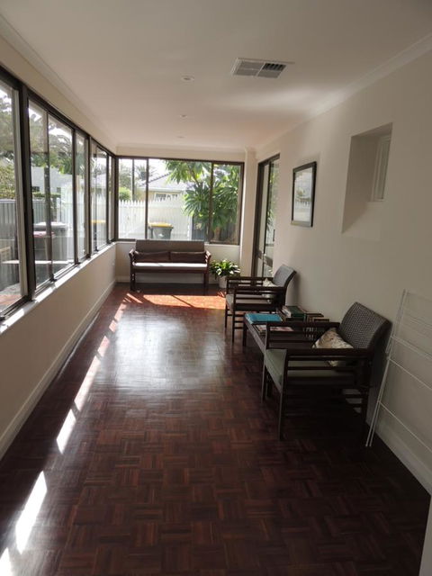 Glenelg - Marina Retreat - Accommodation Main Beach 32