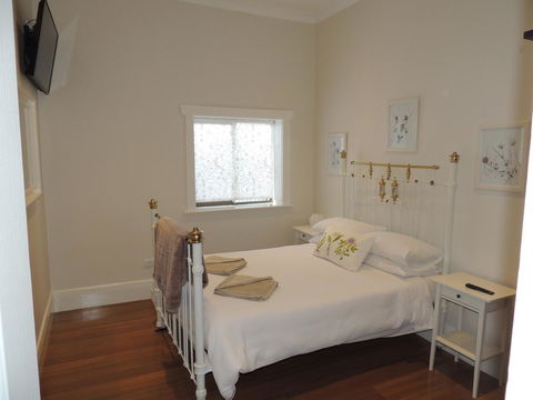Glenelg - Marina Retreat - Accommodation Main Beach 17