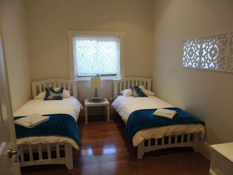 Glenelg - Marina Retreat - Accommodation Main Beach 21