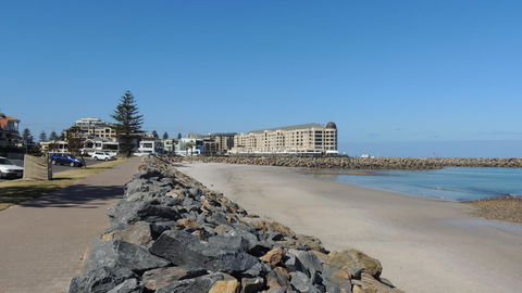 Glenelg - Marina Retreat - Accommodation Main Beach 8