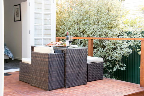 A Coonawarra Experience - Accommodation Main Beach 4