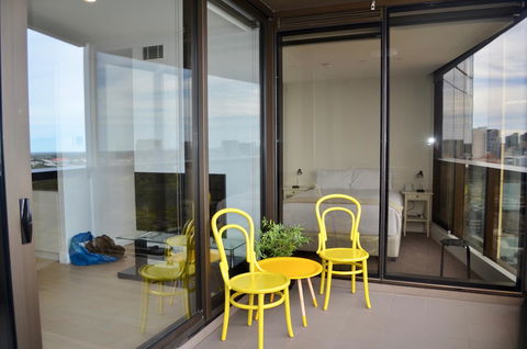 VUEonKW - Accommodation Main Beach 7