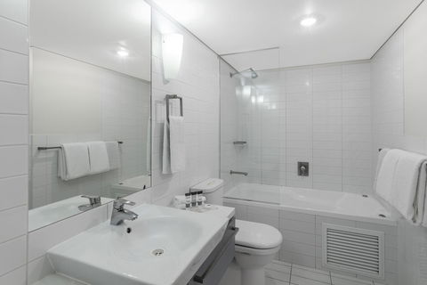 Oaks Adelaide Horizons Suites - Accommodation Main Beach 4