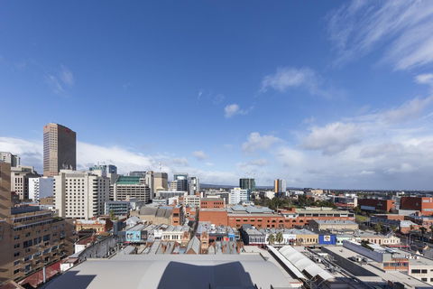 Oaks Adelaide Horizons Suites - Accommodation Main Beach 9