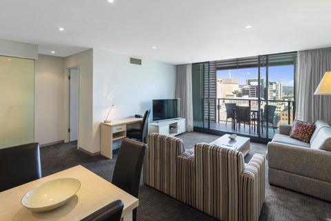 Oaks Adelaide Horizons Suites - Accommodation Main Beach 7