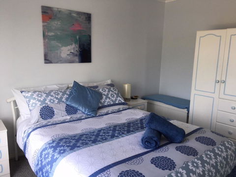 Emu Bay Holiday Homes - Accommodation Main Beach 38