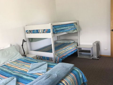 Emu Bay Holiday Homes - Accommodation Main Beach 12