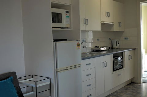 Emu Bay Holiday Homes - Accommodation Main Beach 28