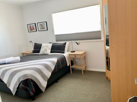 Emu Bay Holiday Homes - Accommodation Main Beach 21