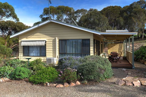 Emu Bay Holiday Homes - Accommodation Main Beach 2