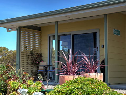 Emu Bay Holiday Homes - Accommodation Main Beach 27