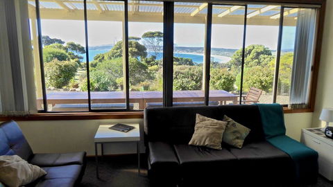 Emu Bay Holiday Homes - Accommodation Main Beach 9