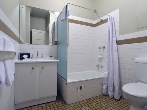 Mansions On Pulteney - Accommodation Main Beach 8