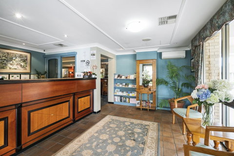 Garden City Motor Inn - Accommodation Main Beach 4