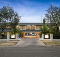 Garden City Motor Inn - Accommodation Main Beach