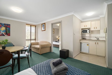 Garden City Motor Inn - Accommodation Main Beach 31