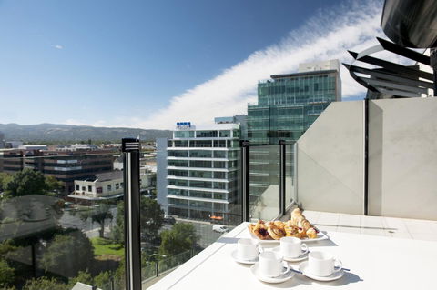 Mantra Hindmarsh Square - Accommodation Main Beach 4