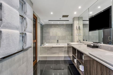 Stamford Plaza Adelaide - Accommodation Main Beach 42