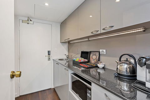 Stamford Plaza Adelaide - Accommodation Main Beach 41