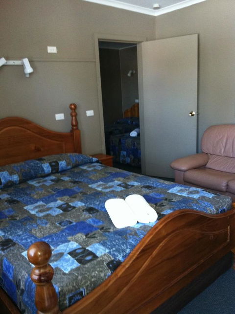 Ardeanal Motel - Accommodation Main Beach 12