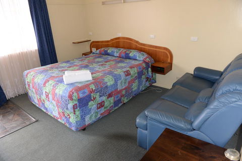 Ardeanal Motel - Accommodation Main Beach 29
