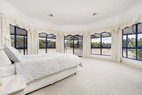 Doyles On The Bay - Accommodation Main Beach 26