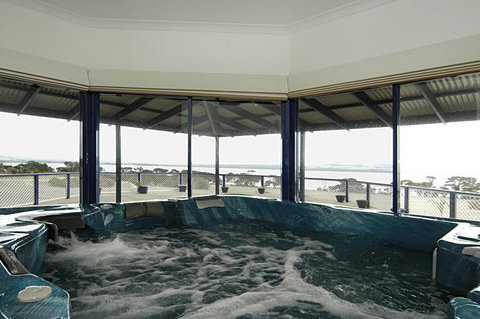 Doyles On The Bay - Accommodation Main Beach 20