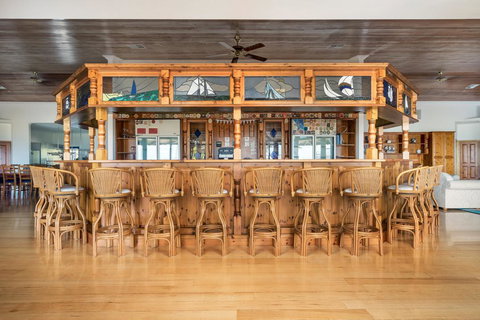 Doyles On The Bay - Accommodation Main Beach 17