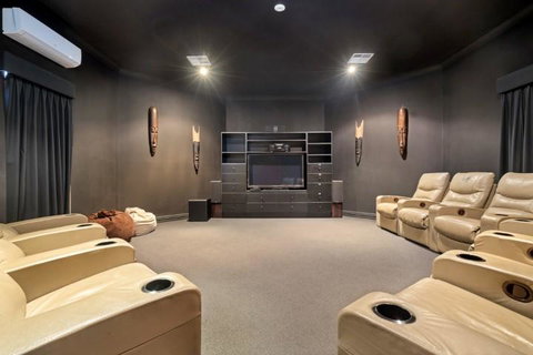 Doyles On The Bay - Accommodation Main Beach 18