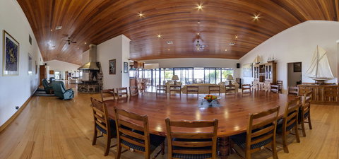 Doyles On The Bay - Accommodation Main Beach 22