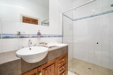 Doyles On The Bay - Accommodation Main Beach 28