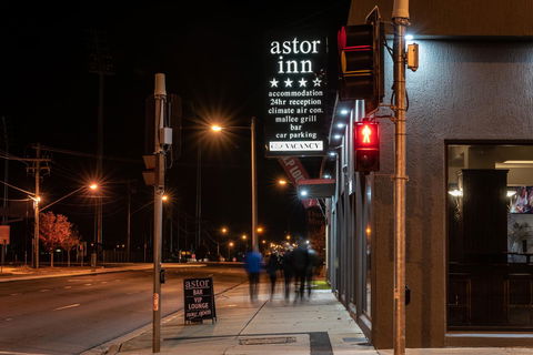 Astor Inn - Accommodation Main Beach 20