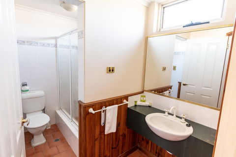 Astor Inn - Accommodation Main Beach 14