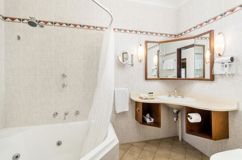 Adelaide Inn - Accommodation Main Beach 18