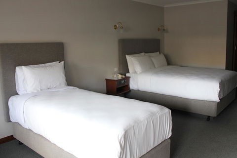 Adelaide Inn - Accommodation Main Beach 25