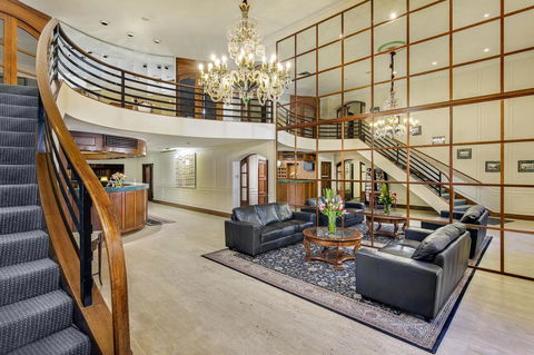 Adelaide Inn - Accommodation Main Beach 6