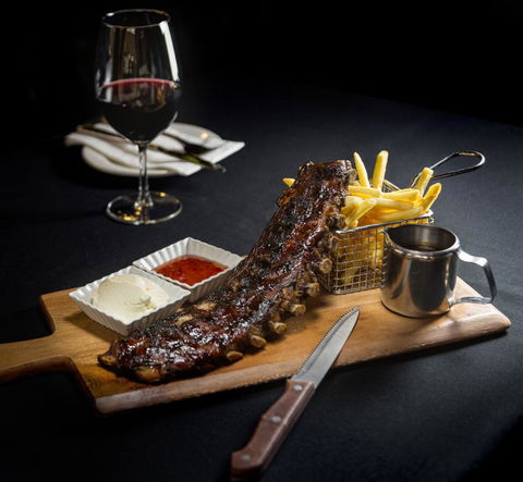 Adelaide Inn - Accommodation Main Beach 28