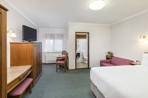 Adelaide Inn - Accommodation Main Beach 10