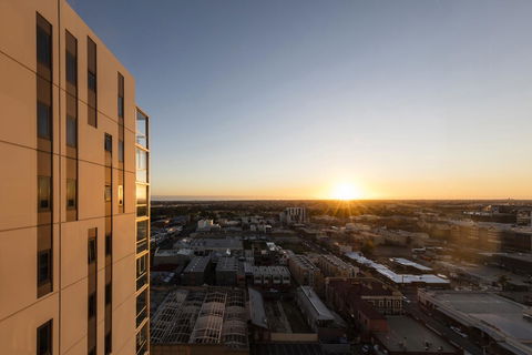 IStay Precinct Adelaide - Accommodation Main Beach 6