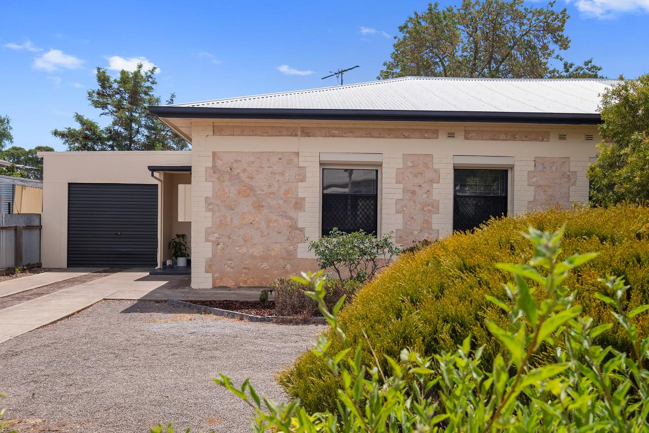 Avoca Dell SA Accommodation Main Beach