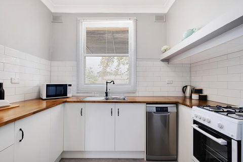 Cute And Cosy - Events, Workers, Getaways - Accommodation Main Beach 9