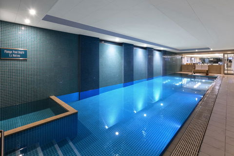 Oaks Glenelg Plaza Pier Suites - Accommodation Main Beach 8