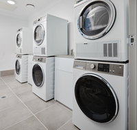 Charlestown Executive Apartments - Accommodation Main Beach