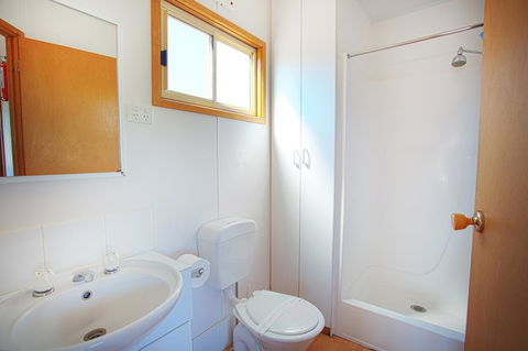 Discovery Parks - Adelaide Beachfront - Accommodation Main Beach 2