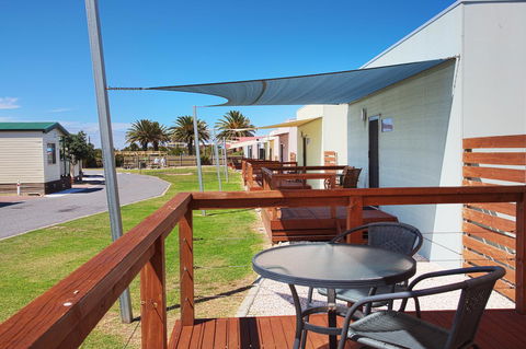 Discovery Parks - Adelaide Beachfront - Accommodation Main Beach 36