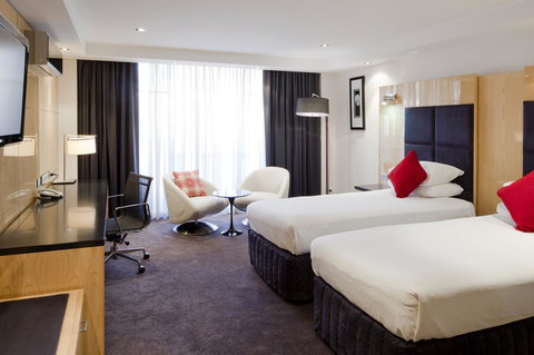 Adelaide Rockford - Accommodation Main Beach 6