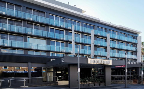 Adelaide Rockford - Accommodation Main Beach 2