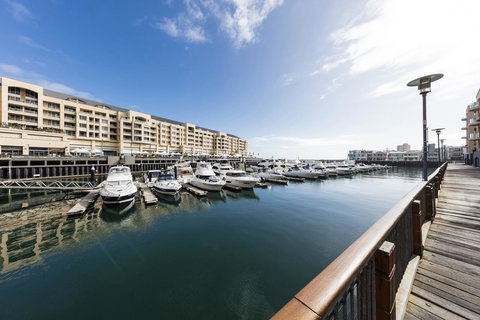 Oaks Glenelg Liberty Suites - Accommodation Main Beach 15