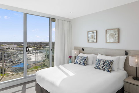 Oaks Glenelg Liberty Suites - Accommodation Main Beach 34