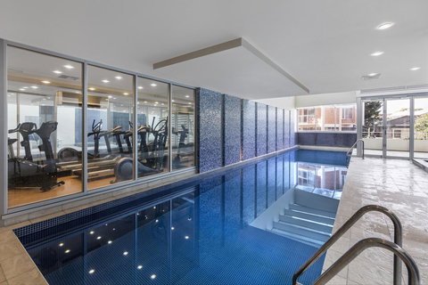 Oaks Glenelg Liberty Suites - Accommodation Main Beach 3